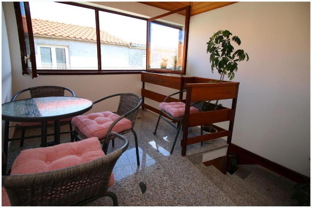 Apartment Josip Primosten Exterior photo